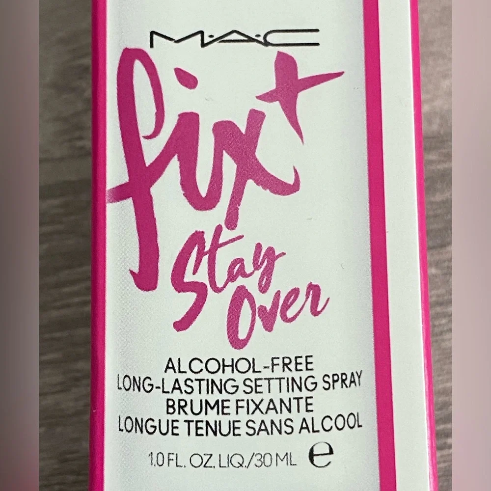 New Mac Fix +stay over long lasting setting spray 10 Fl Oz. Liquid 30 ml.